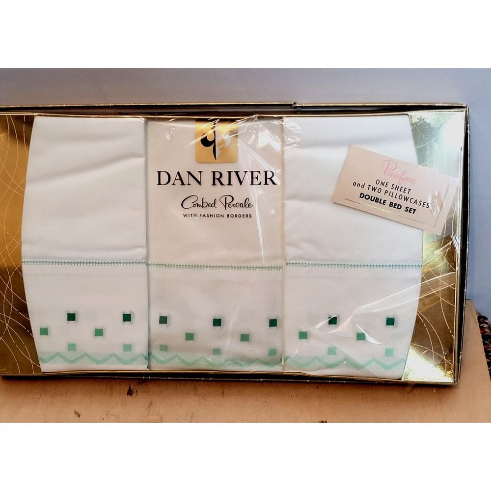 Dan River Combed Percale Sheet Set Double Flat Sheet 2 Pillow Cases Original Box